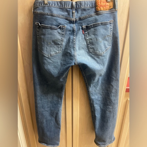 Men’s Levi’s 501 Jeans 👖 Size 36 x 30 ✨ Straight Legged ✨ Like New ✨ Light Wash - Picture 3 of 5